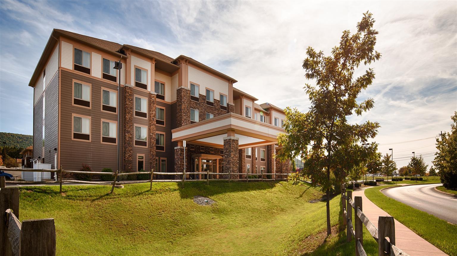 Best Western PLUS University Park Inn&Suites State College Exterior foto